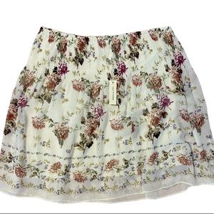 **NEW** Max Studio Floral Skirt
